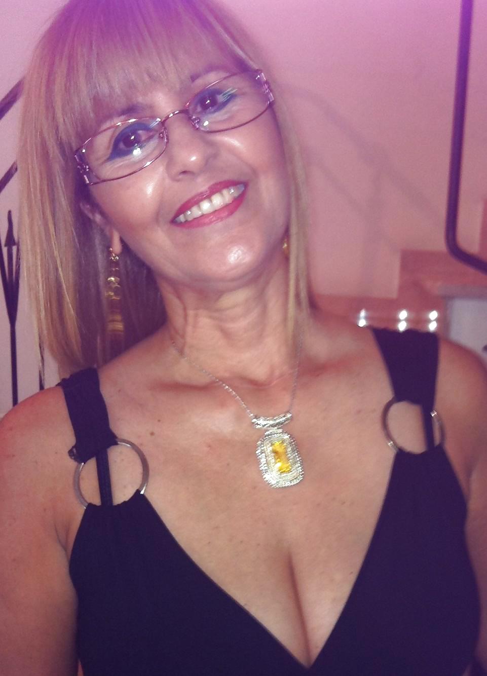 Caliente en gafas
 #16714205