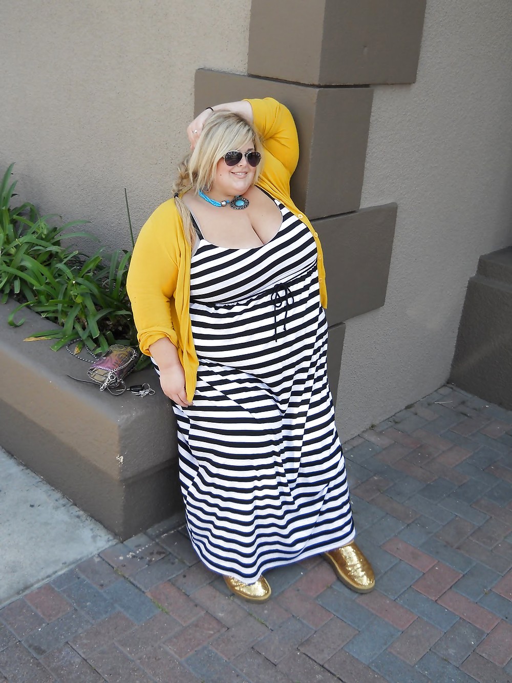 Big Juggs & Curves #5427425