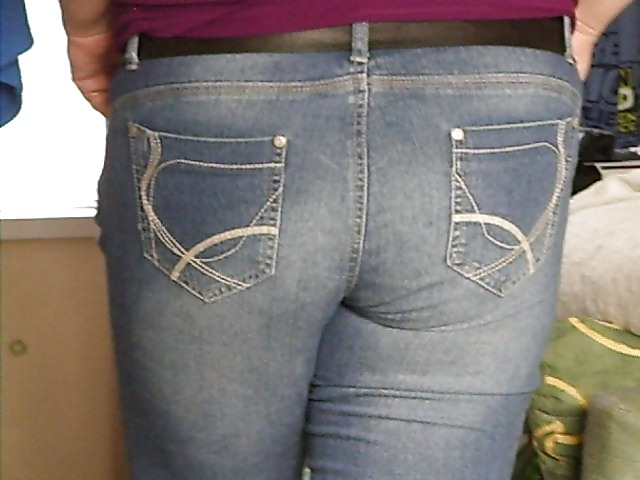 Farting in her jeans #17360801
