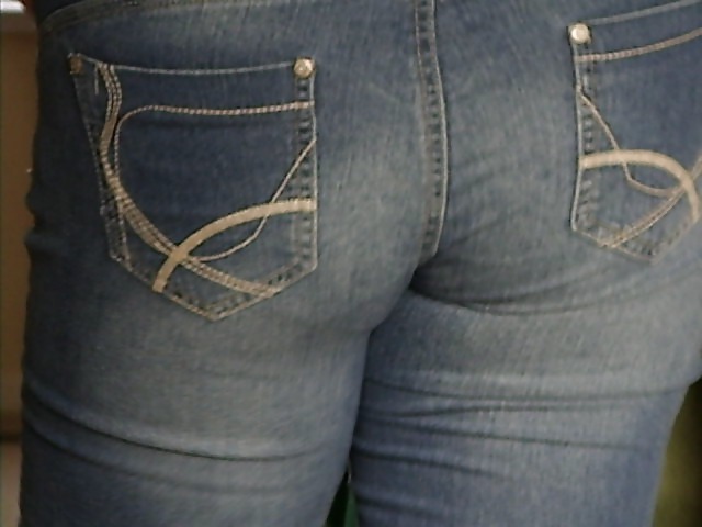 Pedos en sus jeans
 #17360820