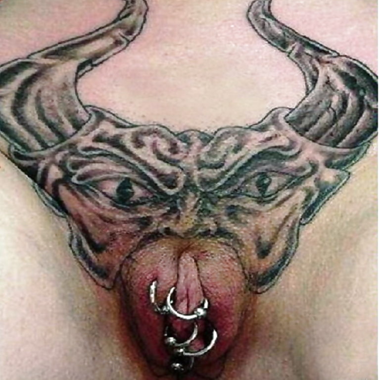 Weird tattooed and pierced pussies #21554344