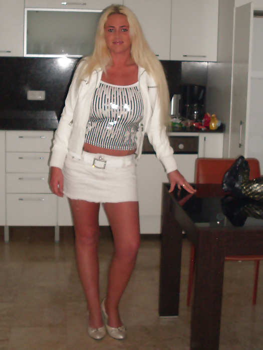 Sexy amateur Milf Vicky with big boobs from hyves #8560320