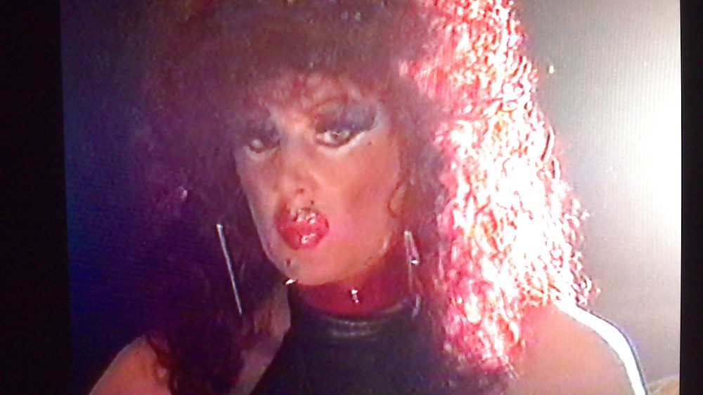 赤毛でタバコを吸うテレビタート
 #13839718