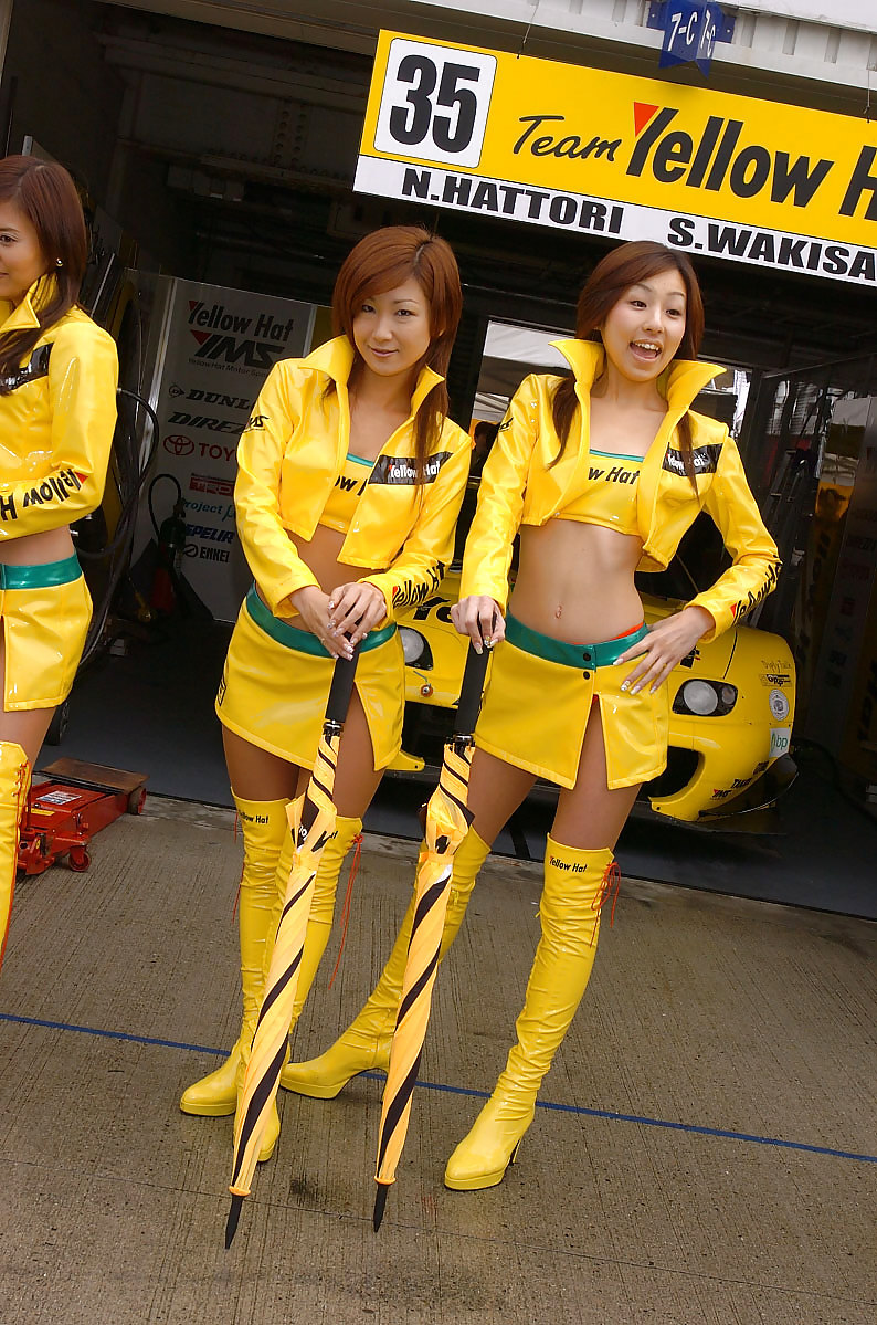 Reinas de la carrera japonesa en la pista (2)
 #5760871