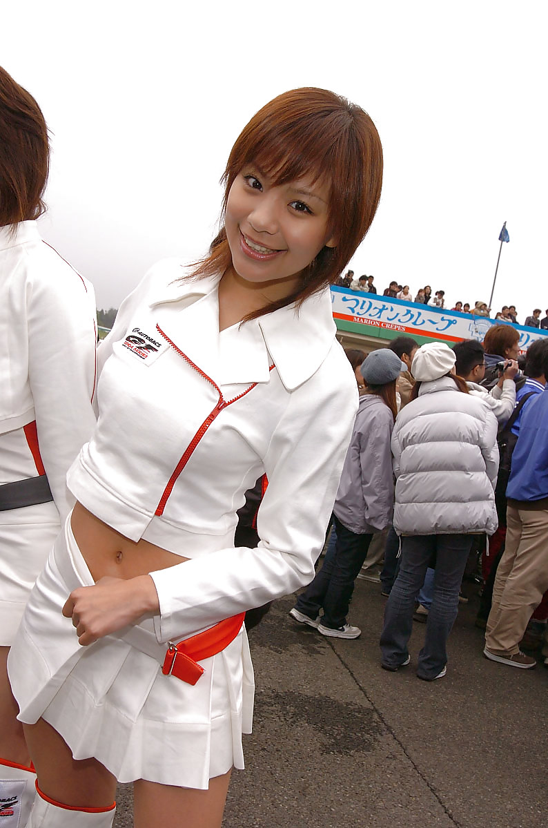 Japanische Grid-Girl-auf Der Strecke (2) #5761069