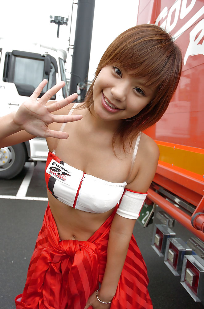 Japanische Grid-Girl-auf Der Strecke (2) #5761210