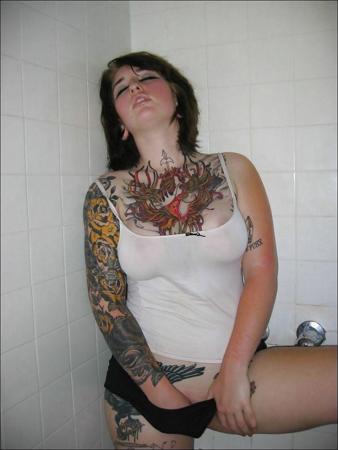 刺青とセクシーな女性
 #5162468