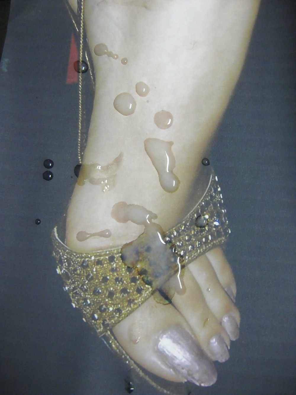 パキスタン人女性の足にザーメンをかけるGメン
 #10869188