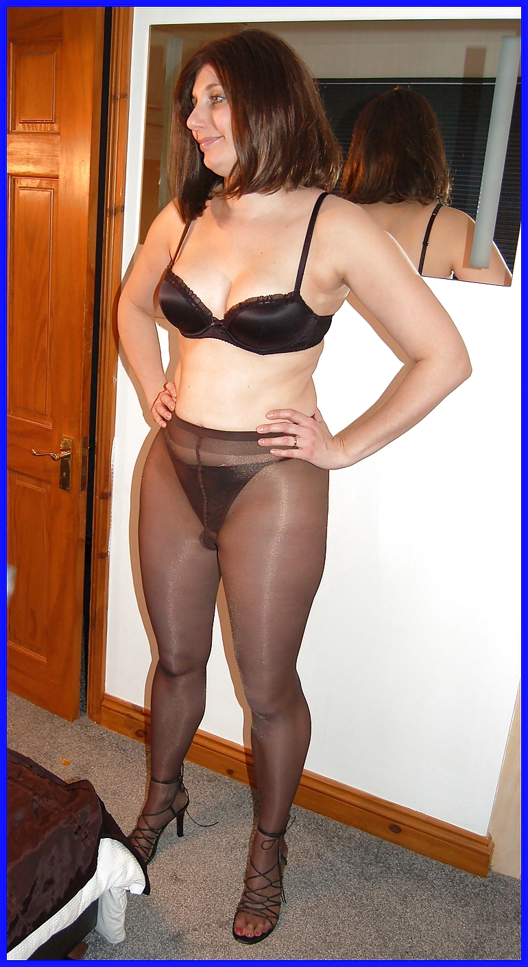 Pantyhose or Tights #9672690