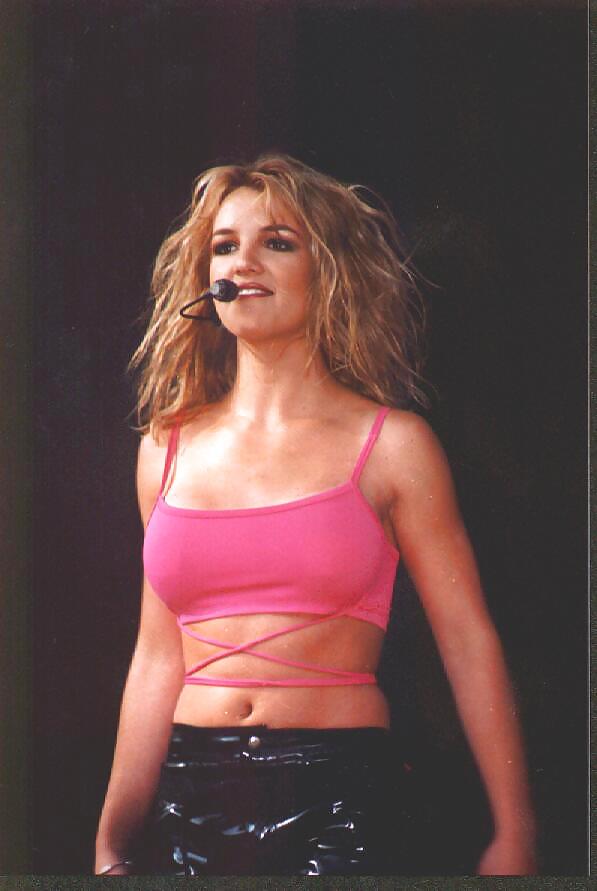 Britney Spears Wango Tango 1999 Pic Sexy #19341929
