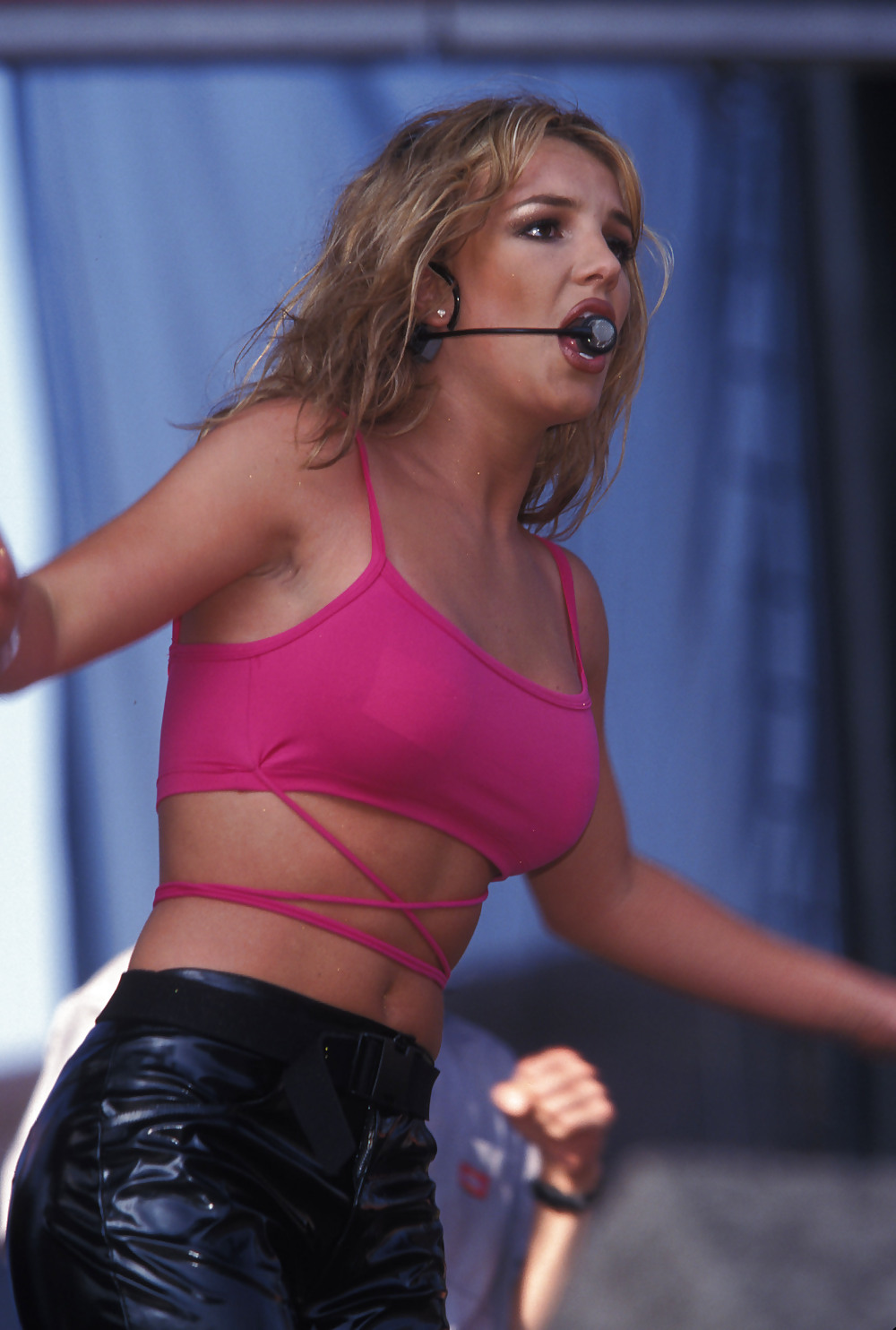 Britney Spears Wango Tango 1999 Sexy Pic #19341977