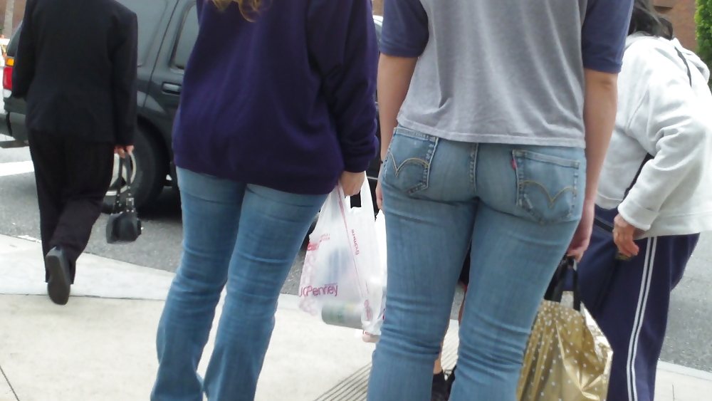 Culo e chiappe in jeans così bello
 #6584935