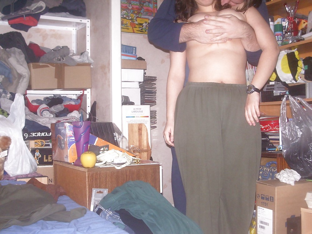 FRENCH CHUBBY TEEN POSING FOR HER BOYFRIEND #7554587