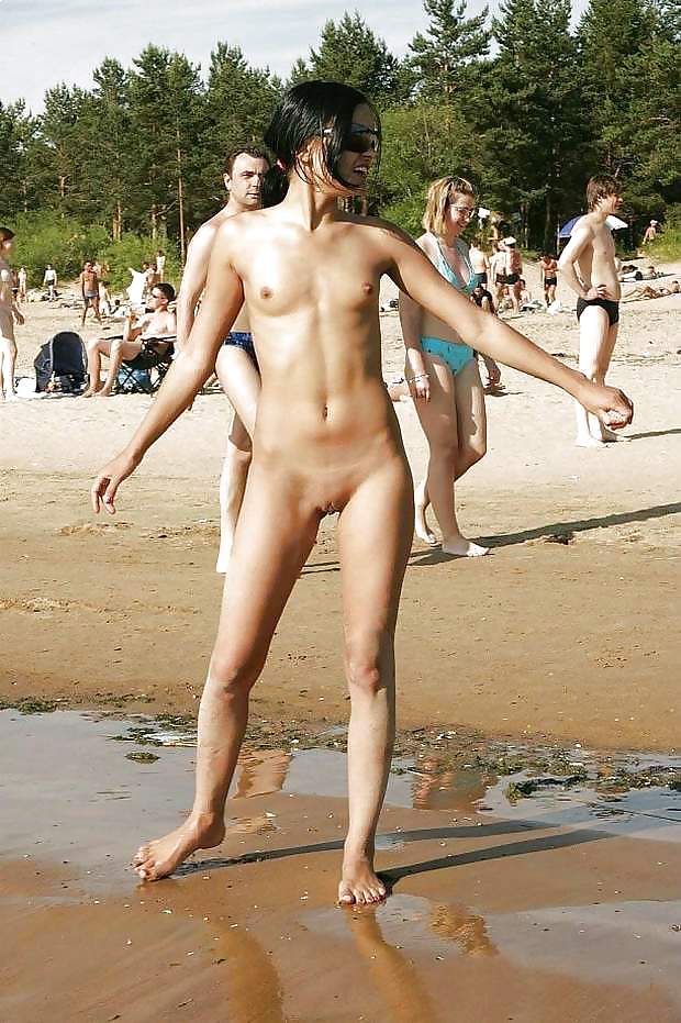 Naked teen exhib on a public beach #12072093