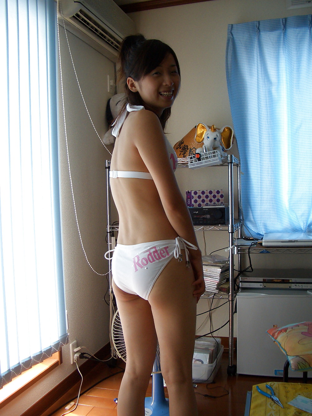 Japanese Teen spread and creampie (Part 1) #19312607