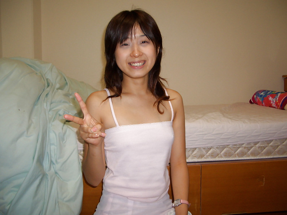 Japanese Teen spread and creampie (Part 1) #19312893