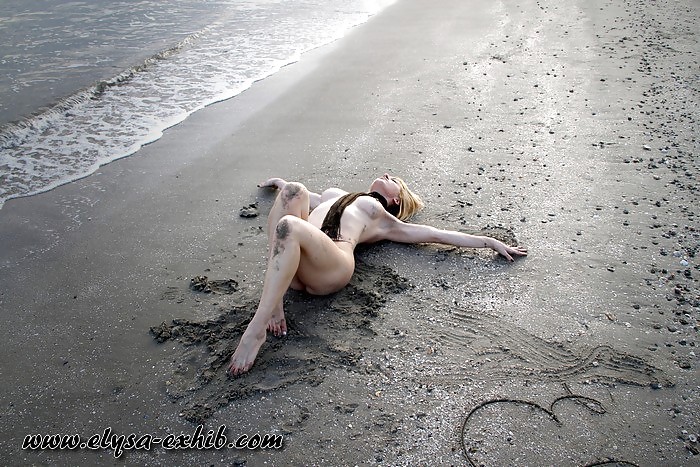 Erotic photos on the beach #6483563