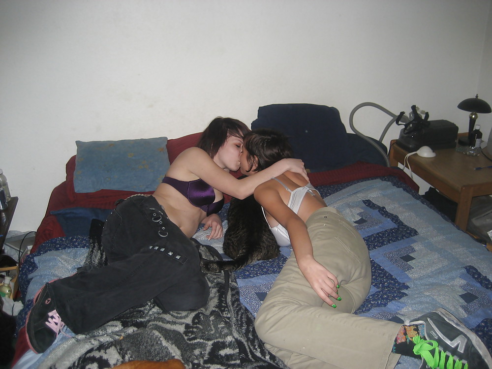 Lesbo Skate #4311237