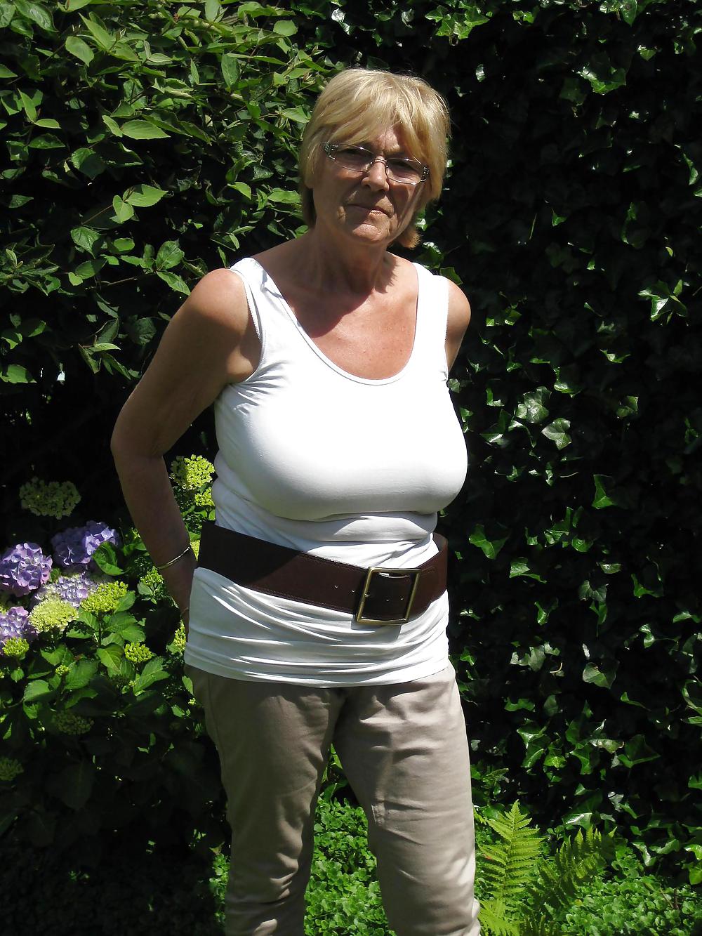 Abuela sexy
 #16494890