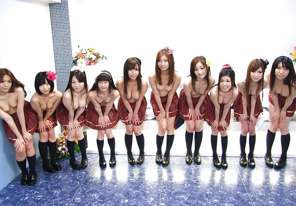 裸の女の子グループ24 - 日本のグループセックスシーンの女の子たち
 #15840951