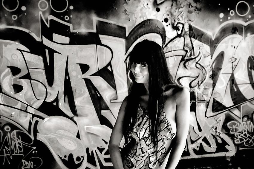 Graff on Girls #8845594