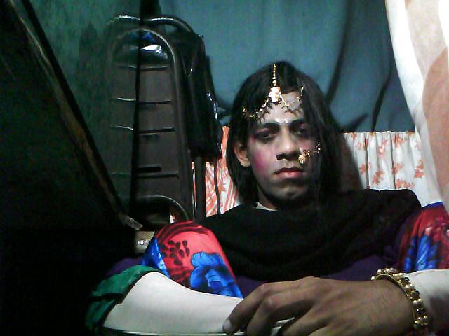 Yo en anillo de la nariz
 #12852334