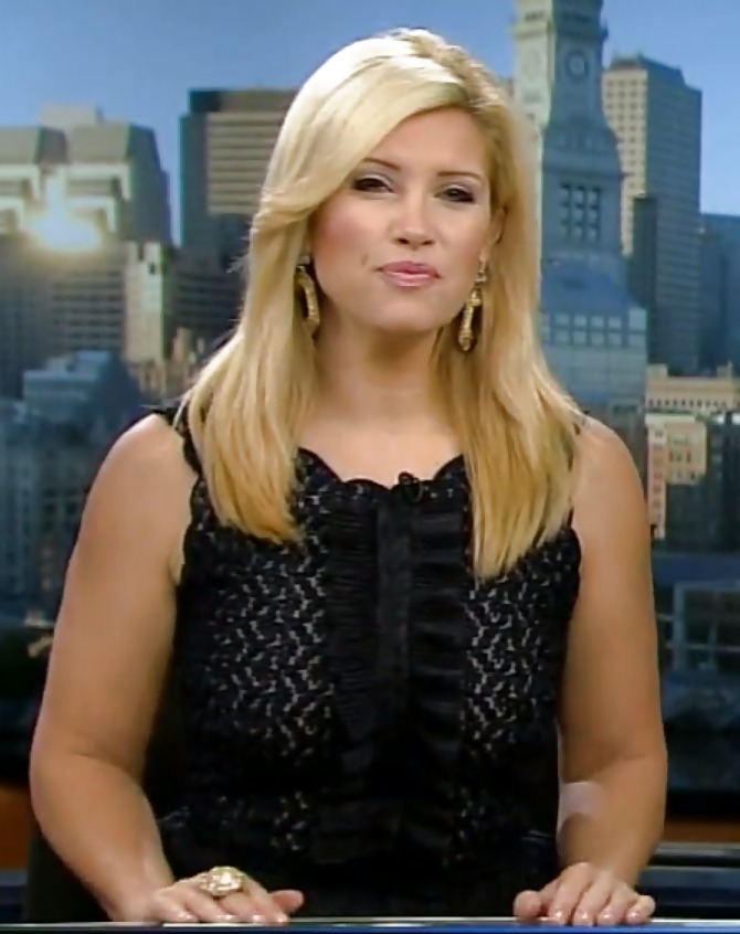 Bianca de la Garza News Anchor Boston 3 #22503138