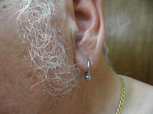 Varios piercings
 #15855996