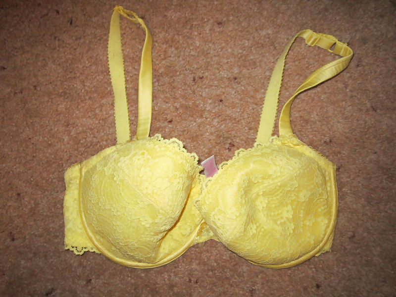 Used F Cups #12118187