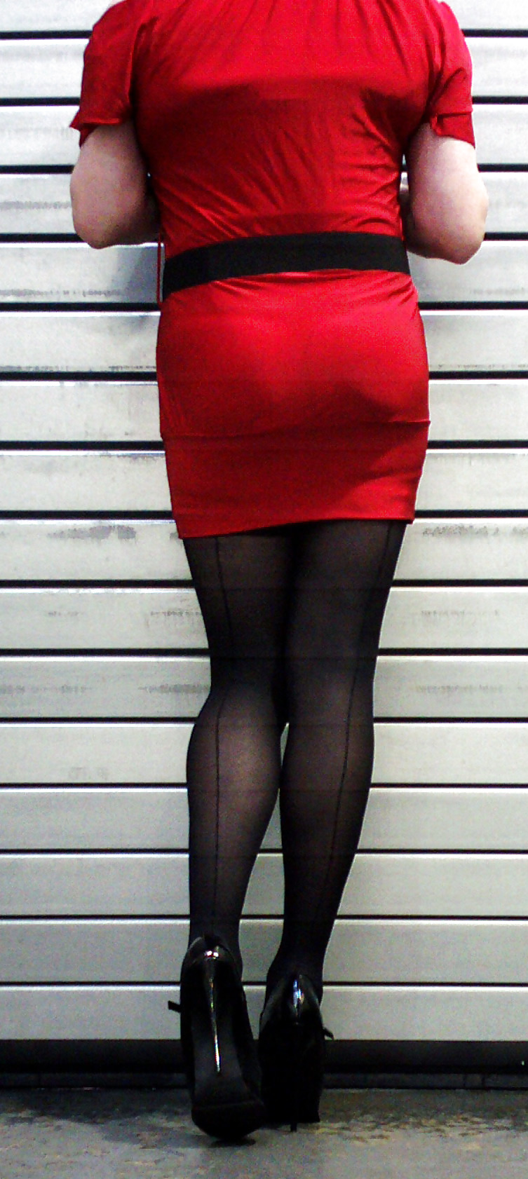 Sarah in BIGTOM,S fav red dress #4180904