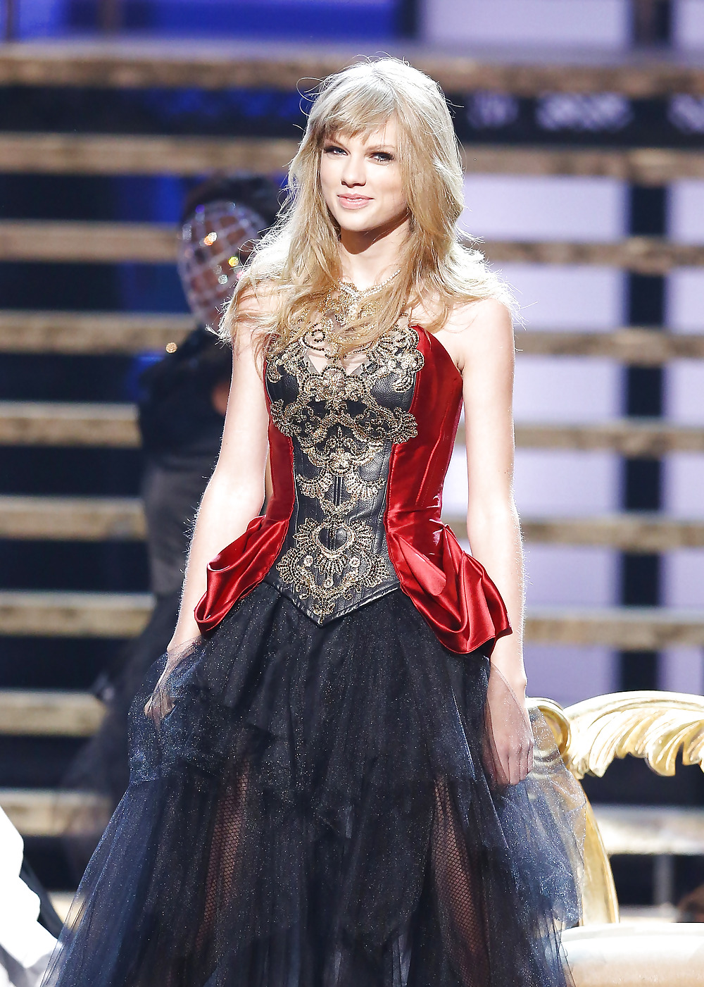 Taylor swift
 #16024525