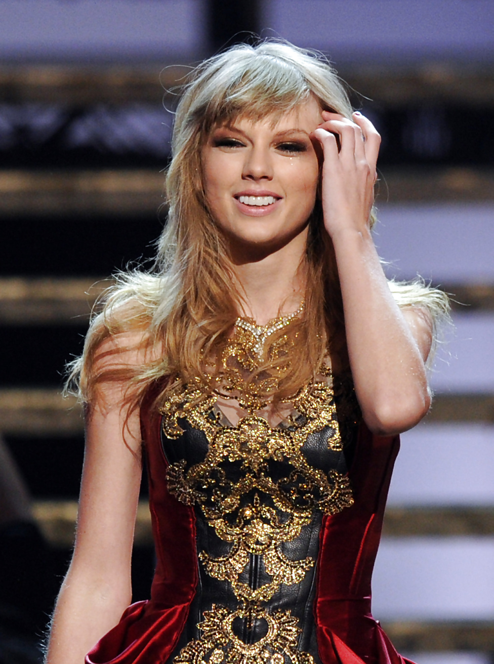 Taylor swift
 #16024805