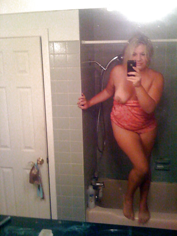 Hot Milf nude bathroom photos #5014008
