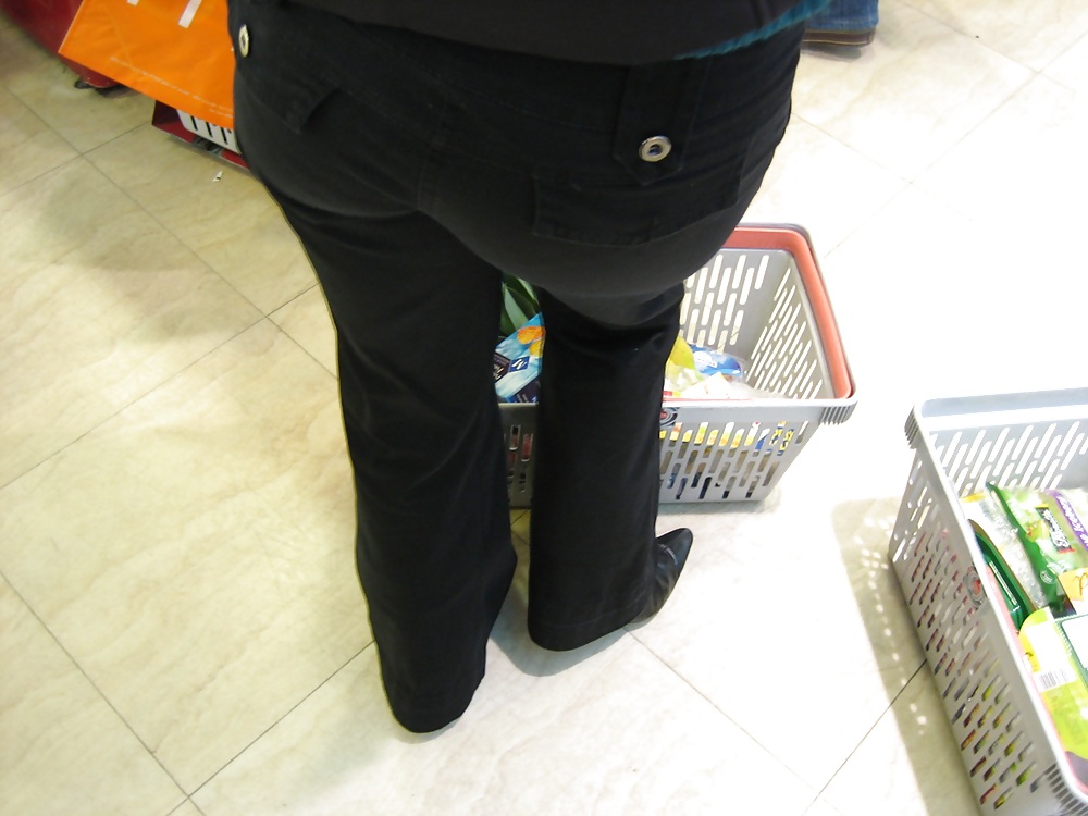 素人のタイトなお尻のエロティカ7 by twistedworlds
 #13644912