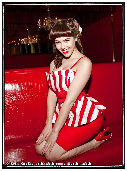 Claire Sinclaire Pin up beauty #12876418