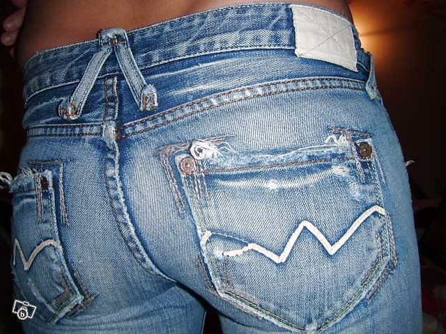 Jeans cameltoes
 #7635387