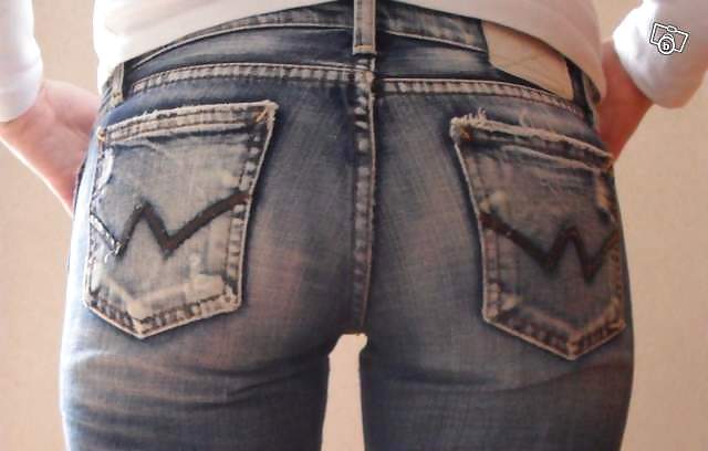 Jeans cameltoes
 #7635417