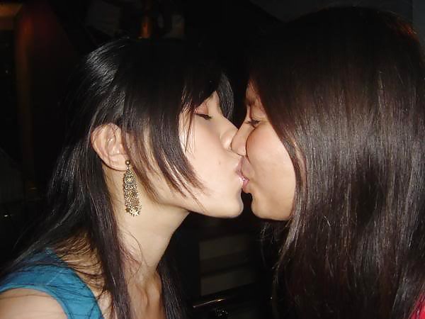 The Beauty of Amateur Lesbians Kissing #15144174