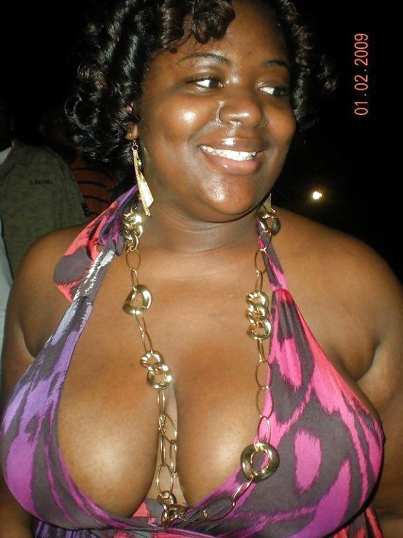 Busty Ebony Babes From SmutDates.com #7435420