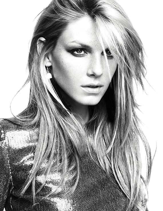 Angela Lindvall ! #8426533
