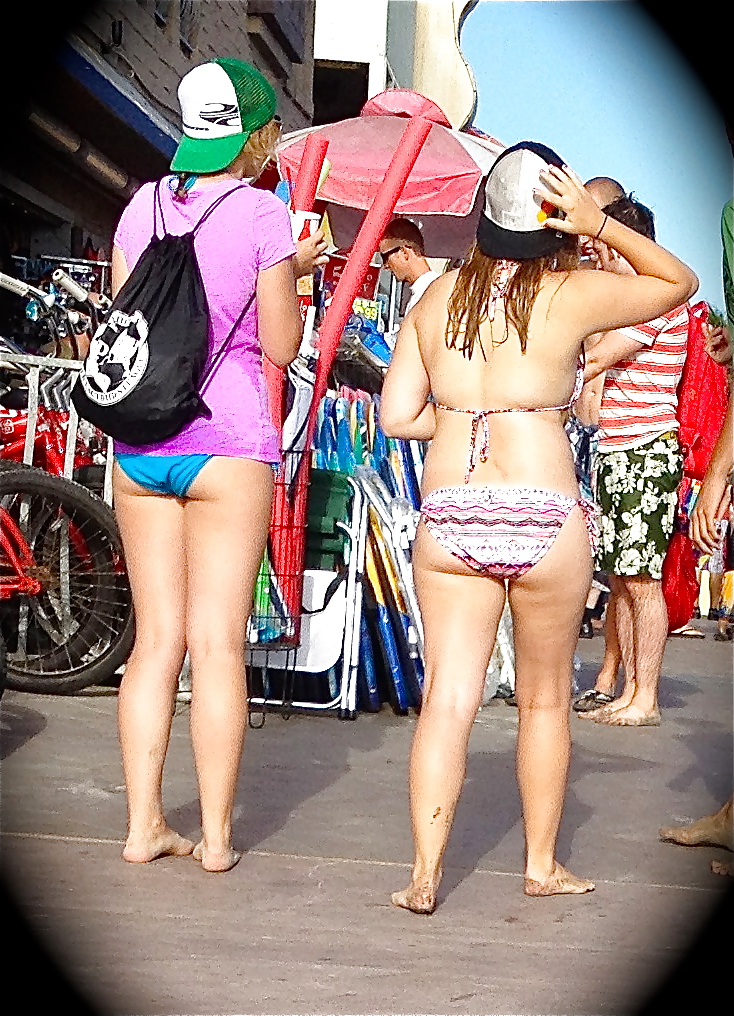 Beach lurker 2.1 #12511429