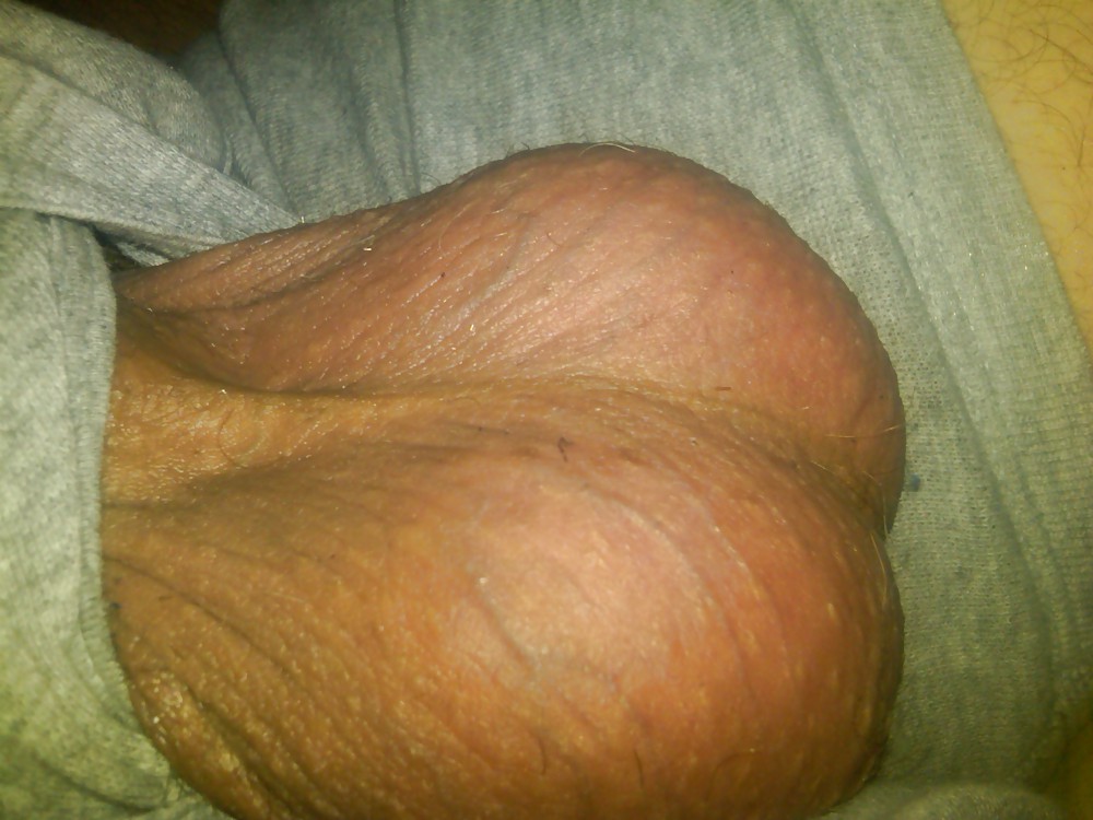 Checking out my buddys huge balls. In HD! #15532592
