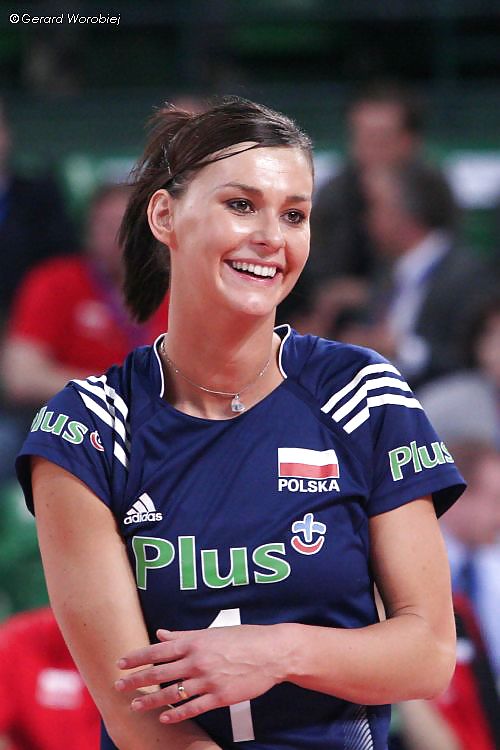 Polaco chicas de voleibol
 #18755360