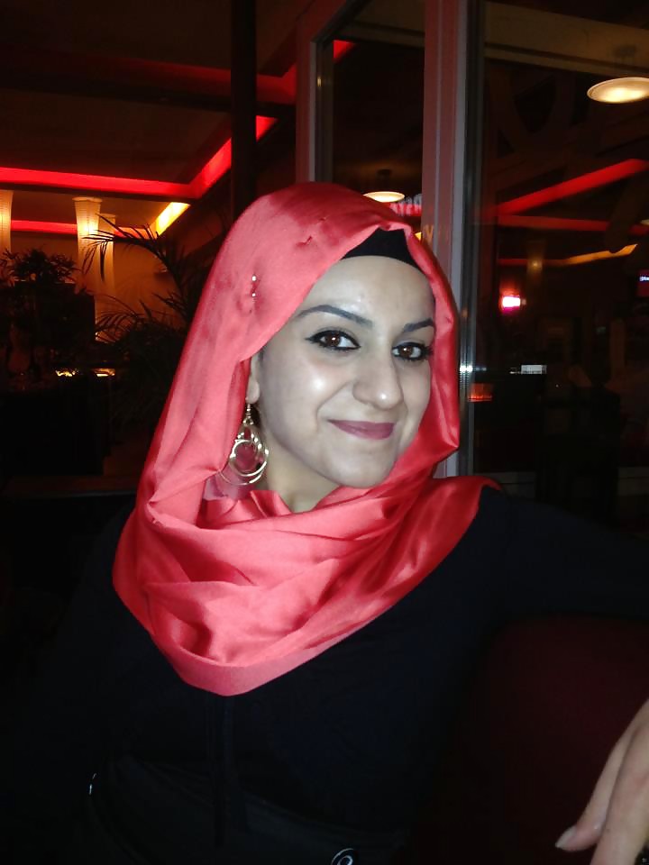 Horny Hijabs Arab Et Niqabs Sluts #22022658