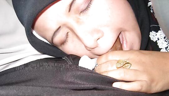 Geil Arab Hijabs & Niqabs Schlampen #22022953