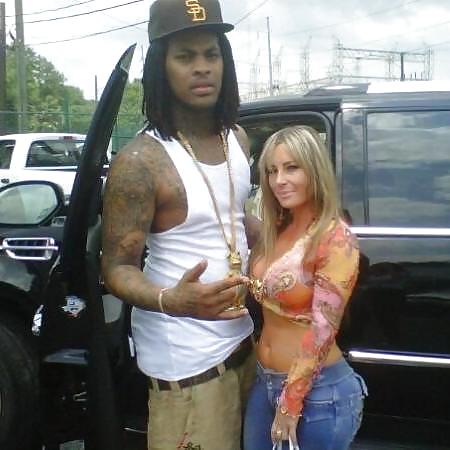 She's Only Into Black Guys - Edition #3 #5496041