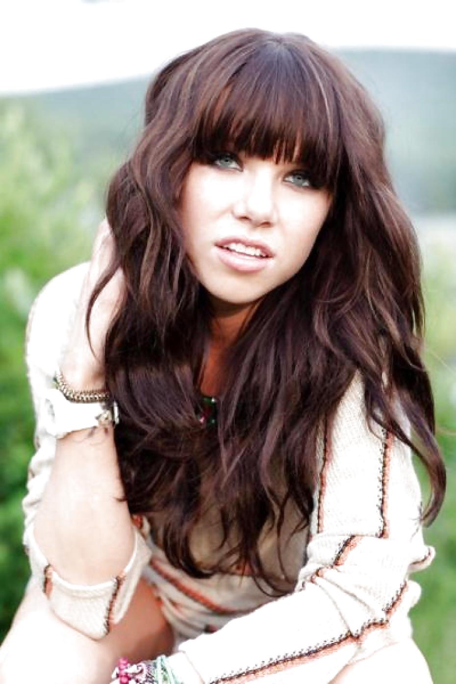 Carly rae jepsen
 #21068297