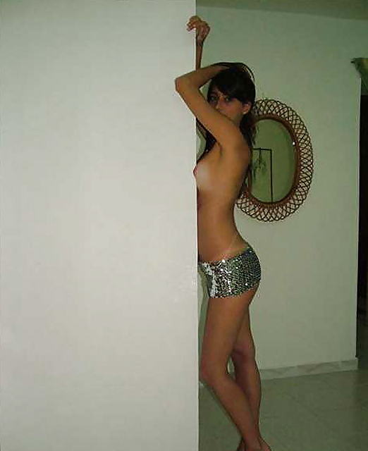 Hot Amateur Brünette Teenager-Mädchen Posiert Nackt #1961874