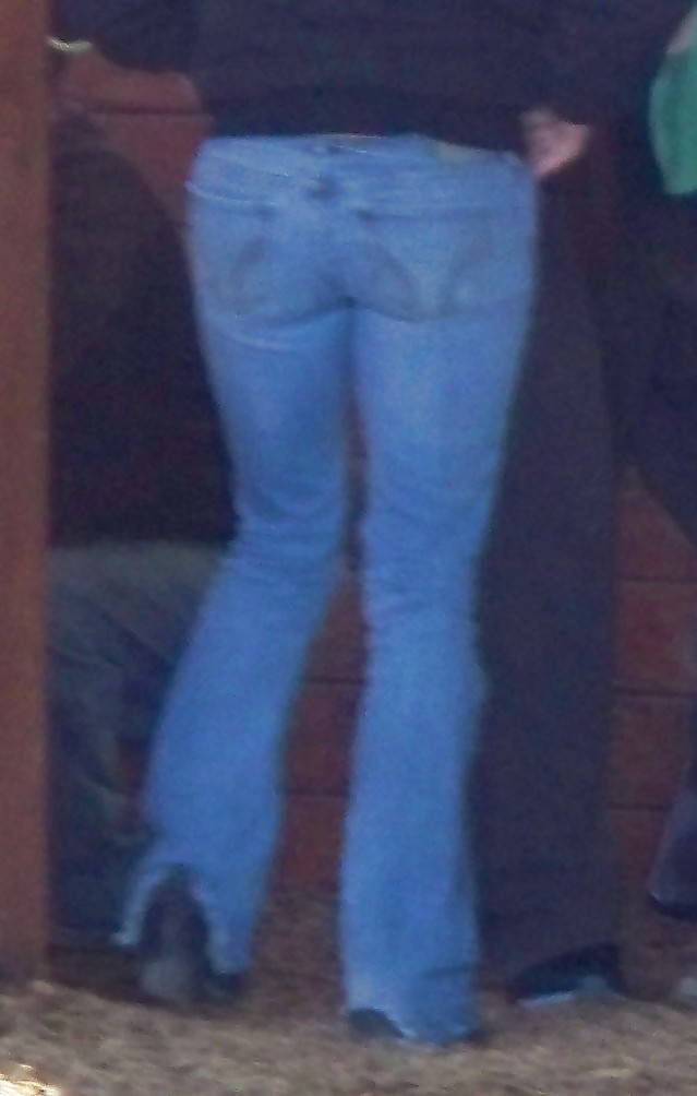 Tremendous Ass in Blue Denims  #9980480