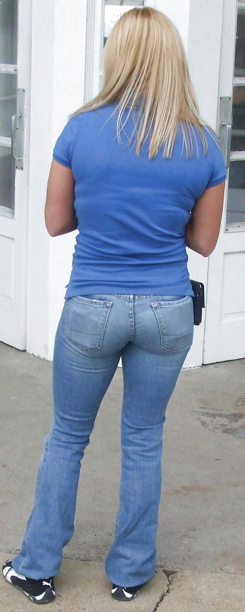Tremendous Ass in Blue Denims  #9980571